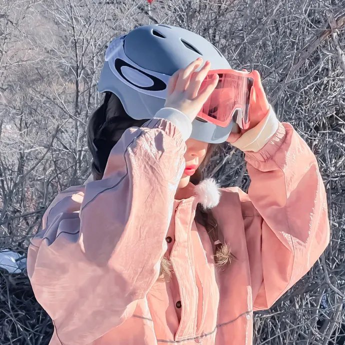 达纳·卡维：六十岁的直白男